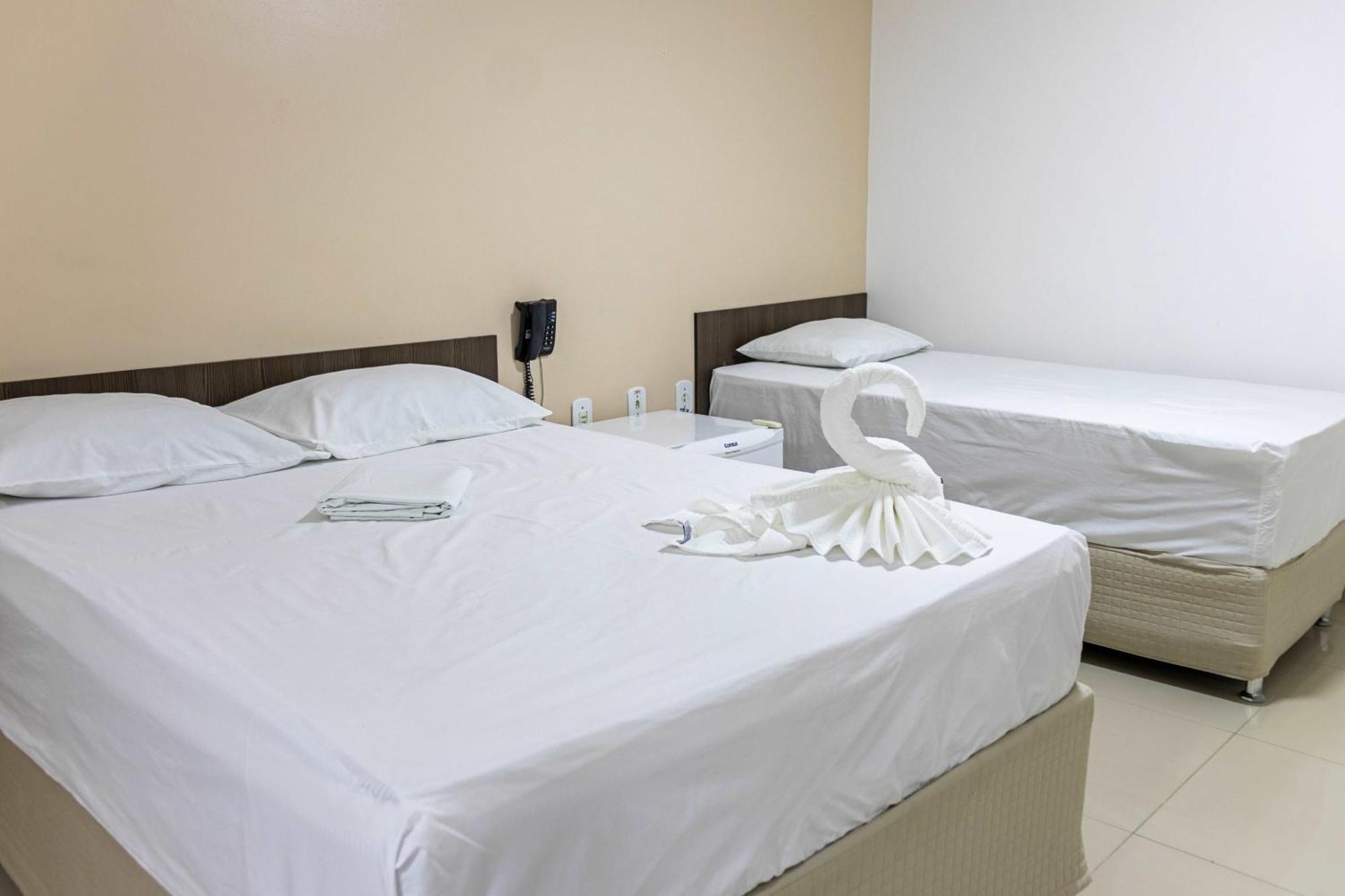 Falcao Hotel アラピラカ エクステリア 写真