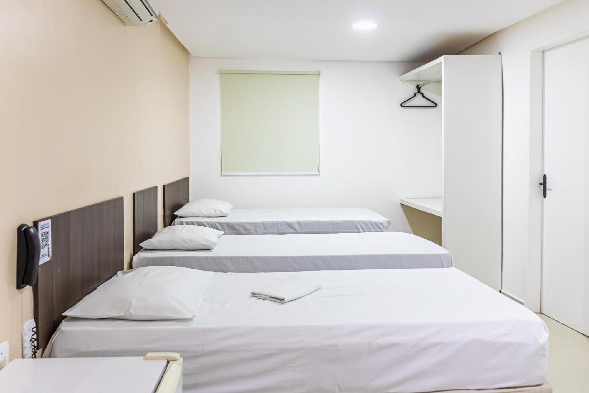 Falcao Hotel アラピラカ エクステリア 写真